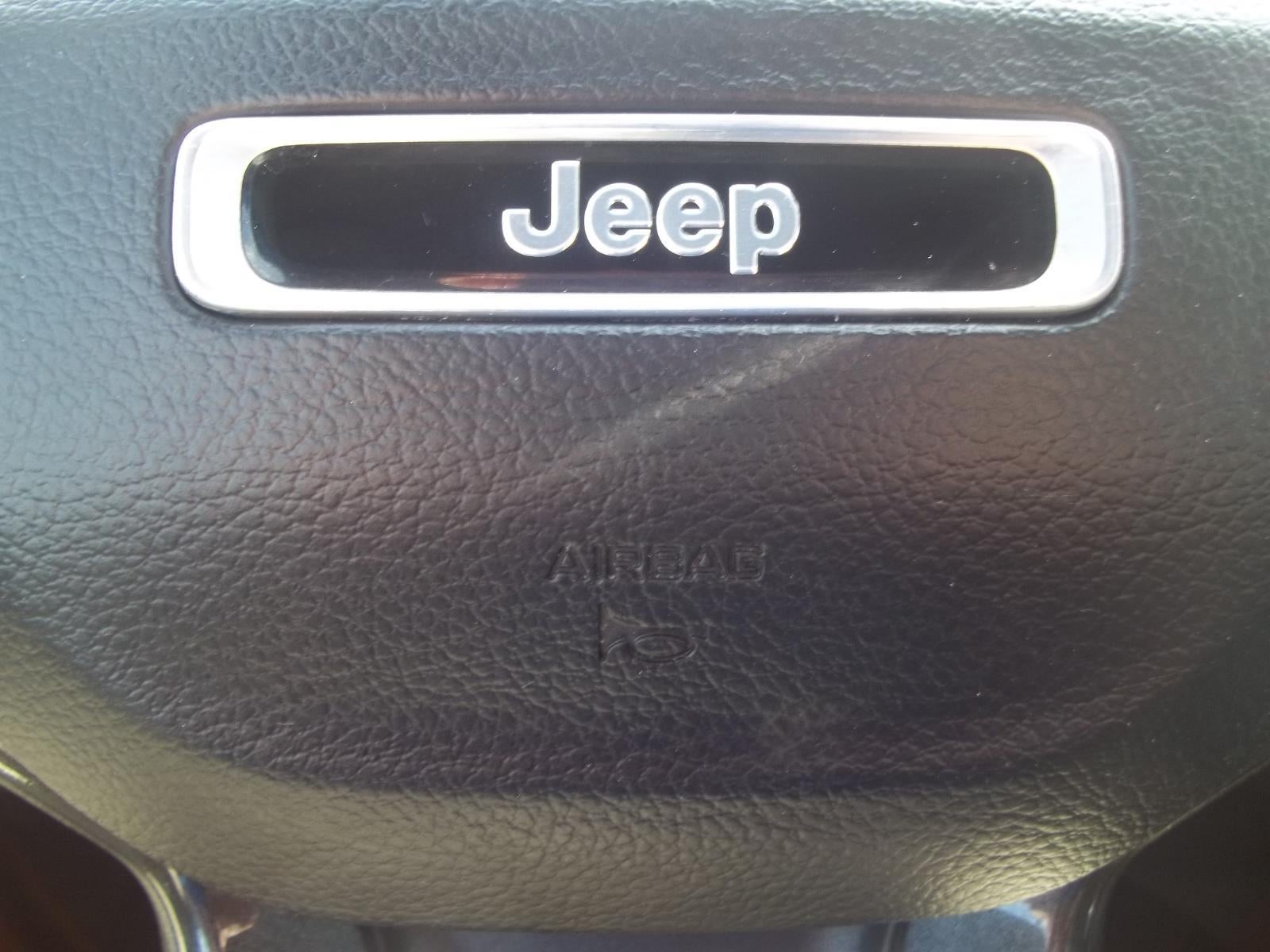 2022 Jeep Grand Cherokee Laredo