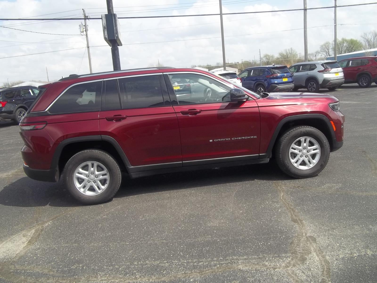 2022 Jeep Grand Cherokee Laredo