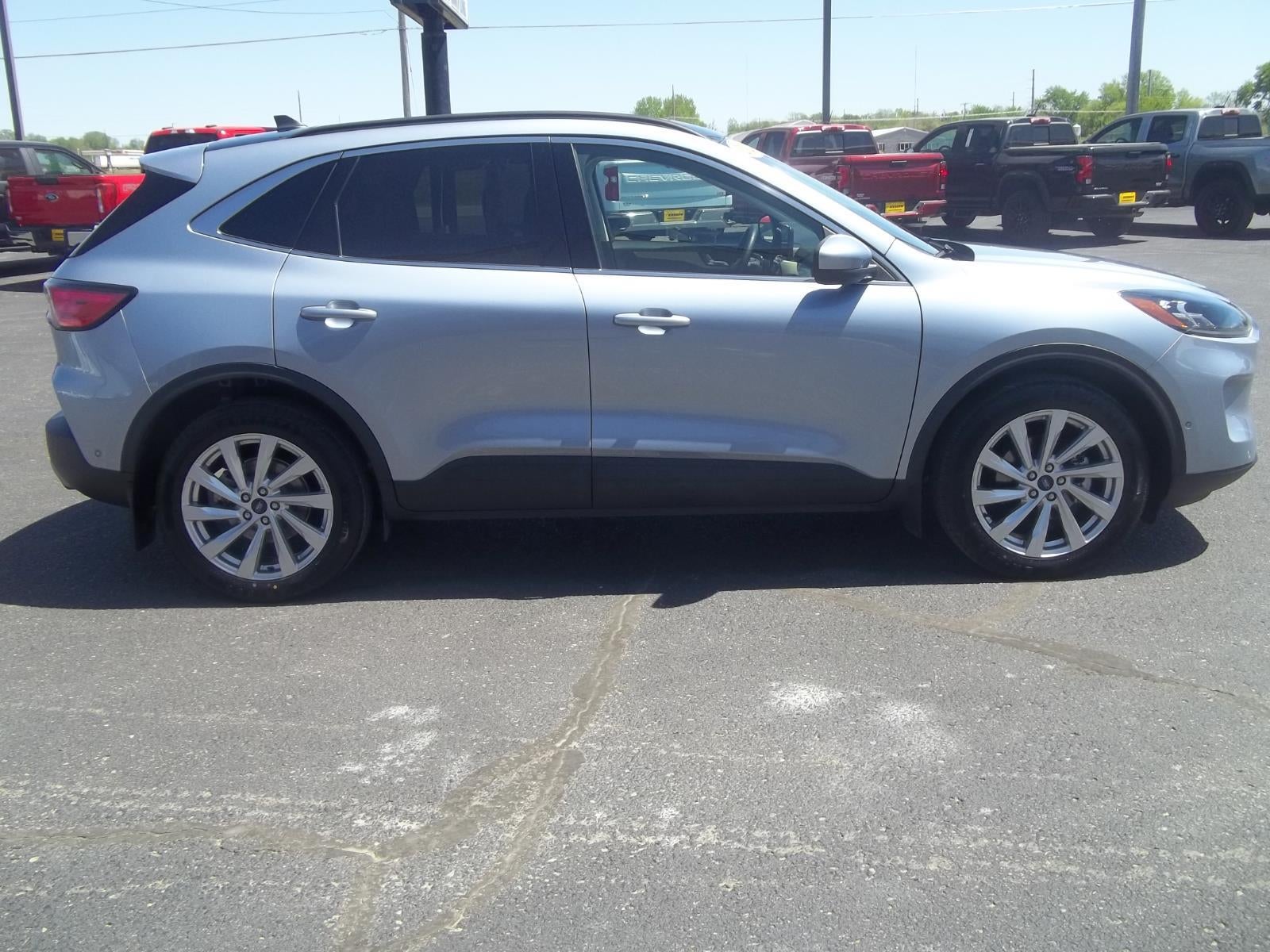 2022 Ford Escape Titanium
