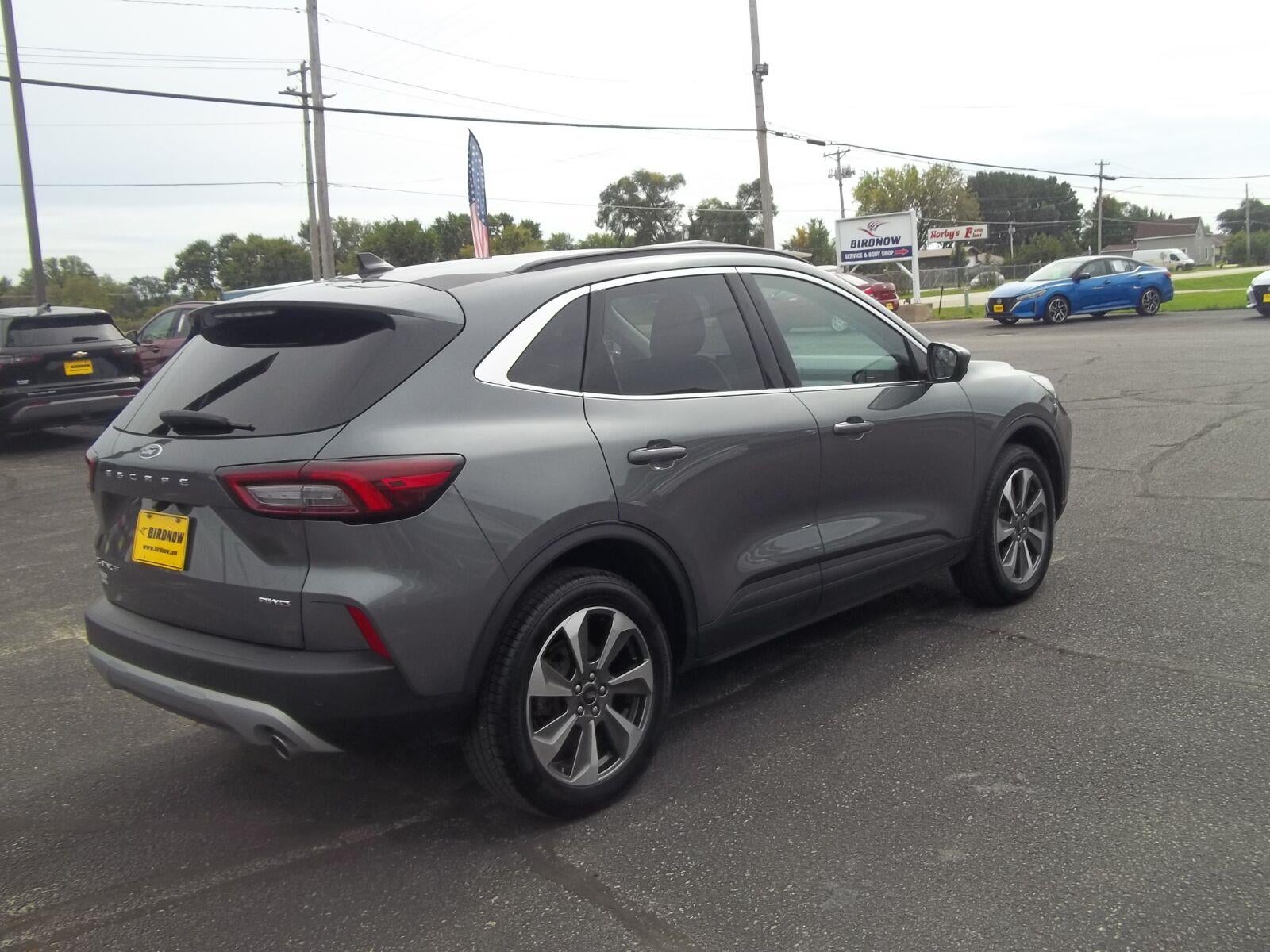 2024 Ford ESCAPE Platinum