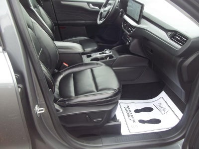 2024 Ford ESCAPE Platinum