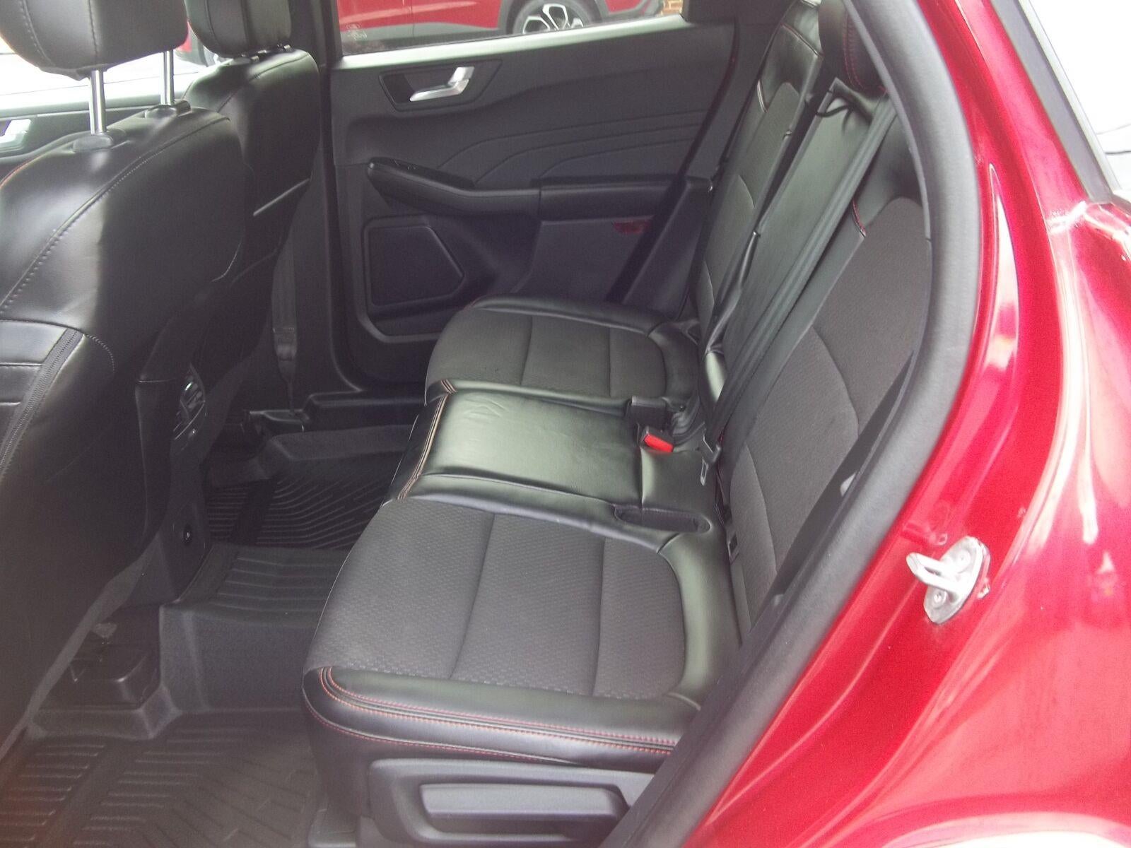 2025 Ford Escape ST-Line Select