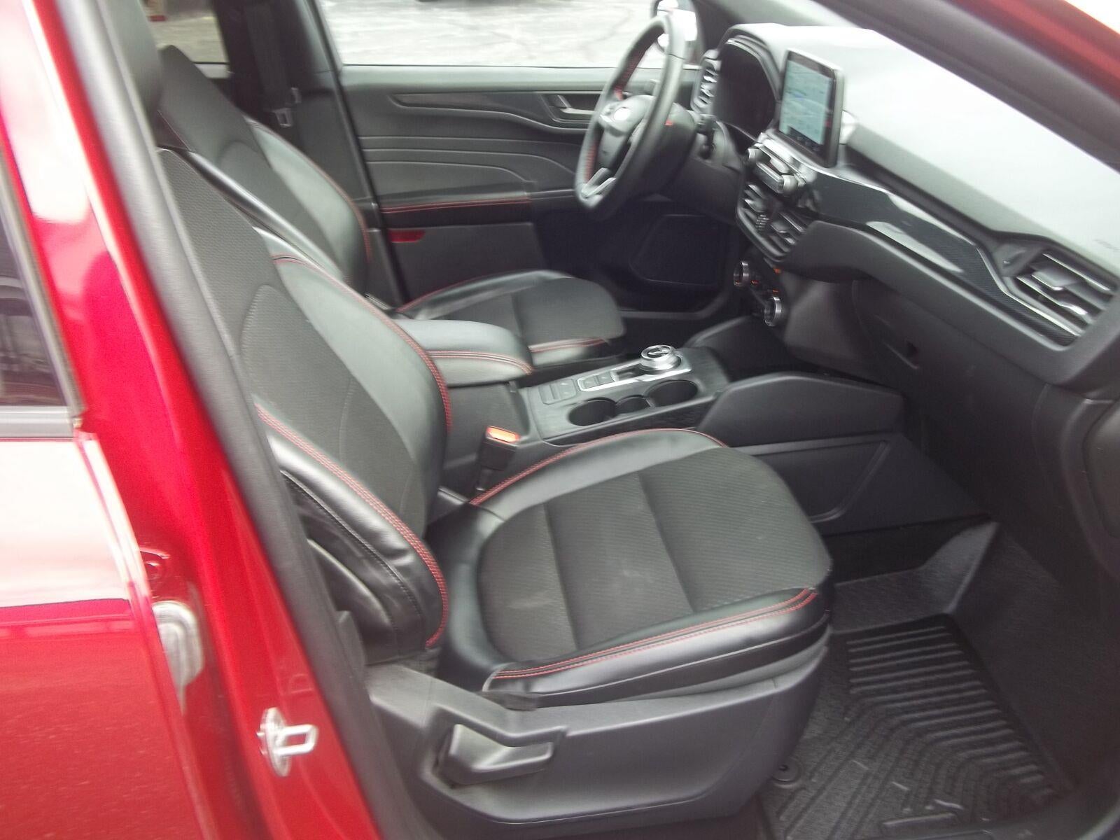 2025 Ford Escape ST-Line Select