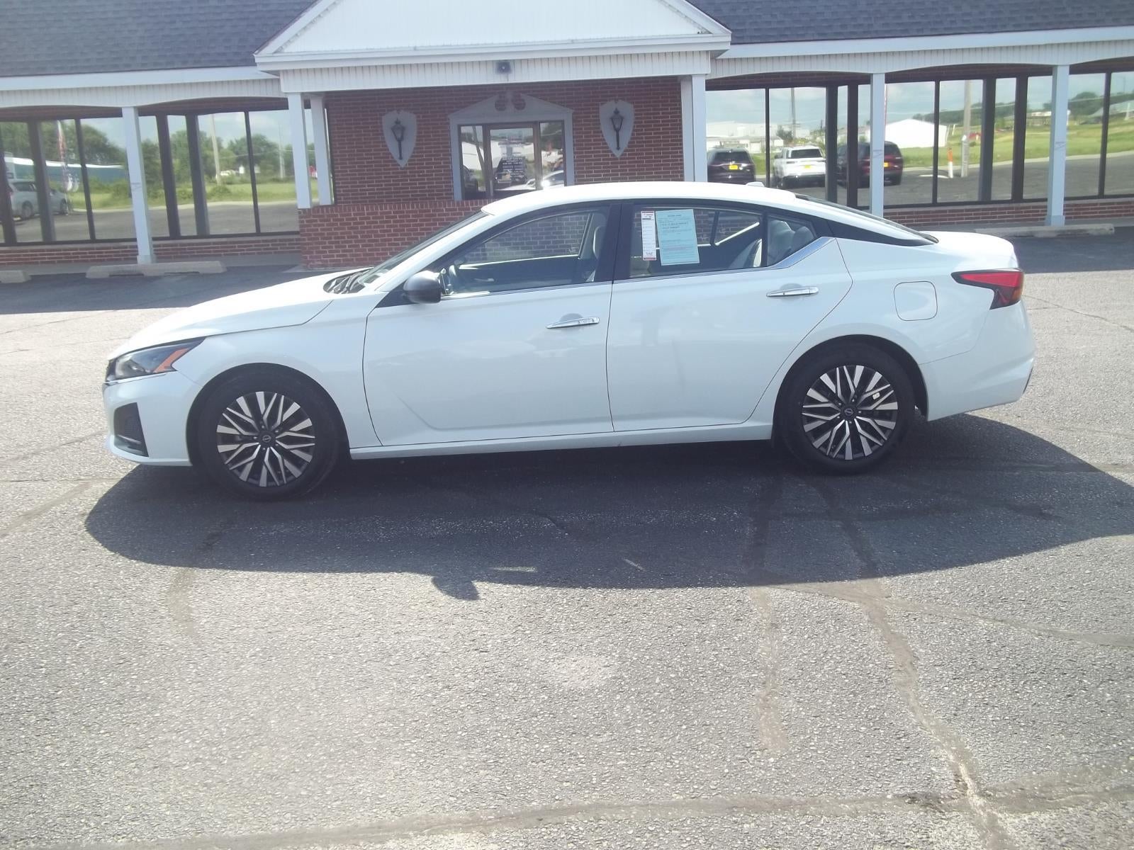 2025 Nissan Altima SV