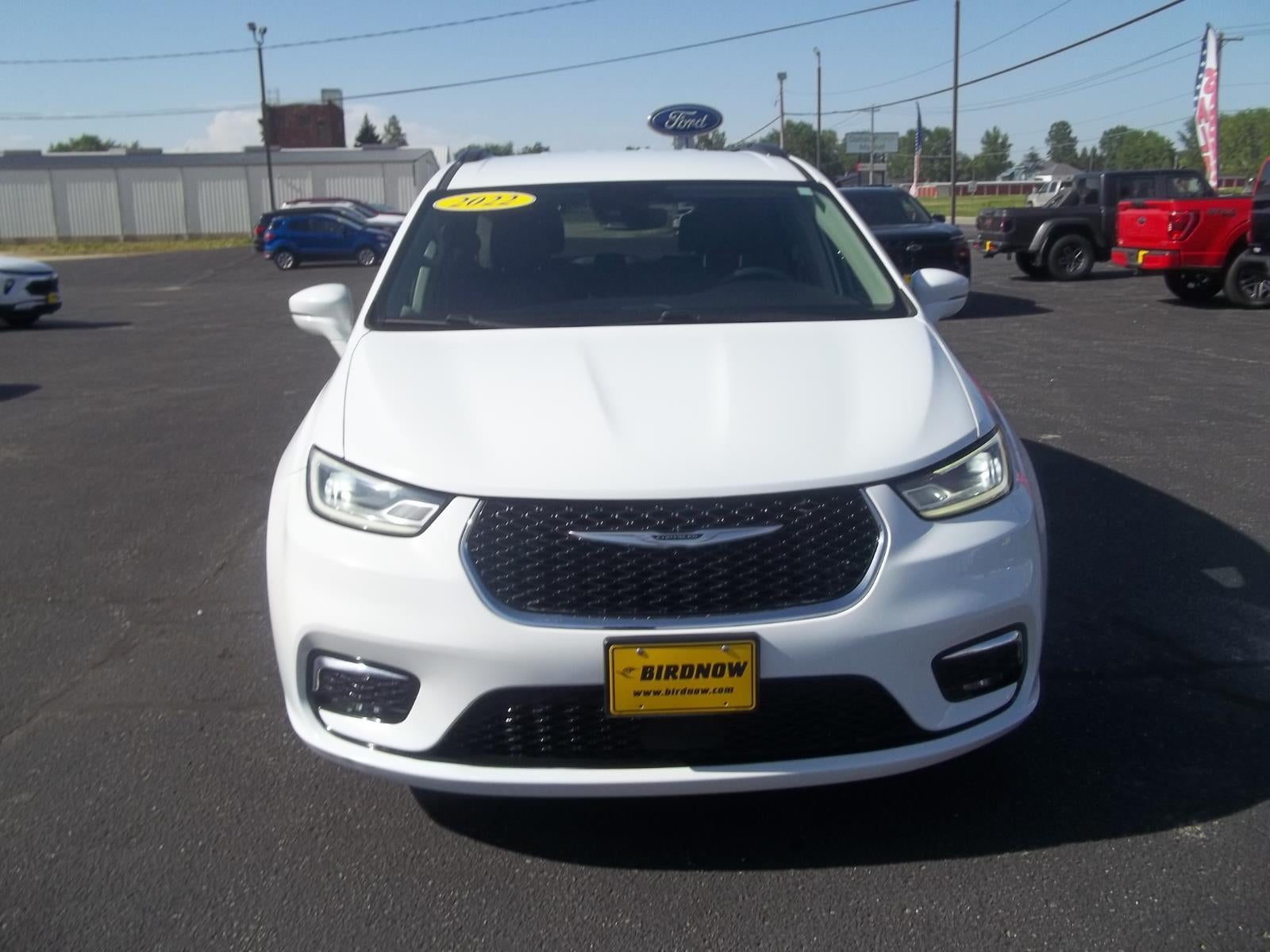 2022 Chrysler Pacifica Touring L