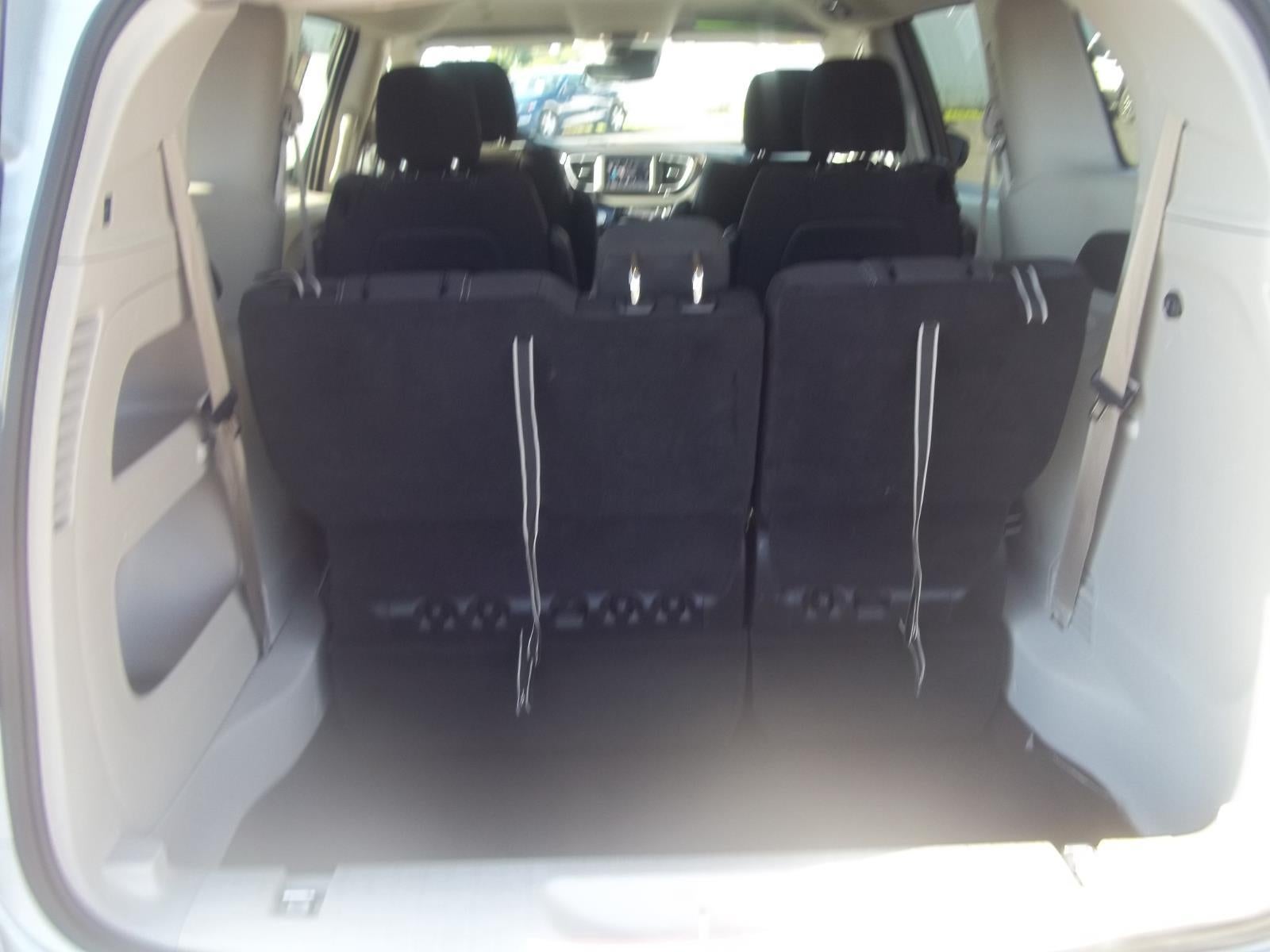 2024 Chrysler Voyager LX