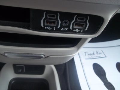 2023 Chrysler Voyager LX