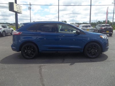 2022 Ford Edge SE