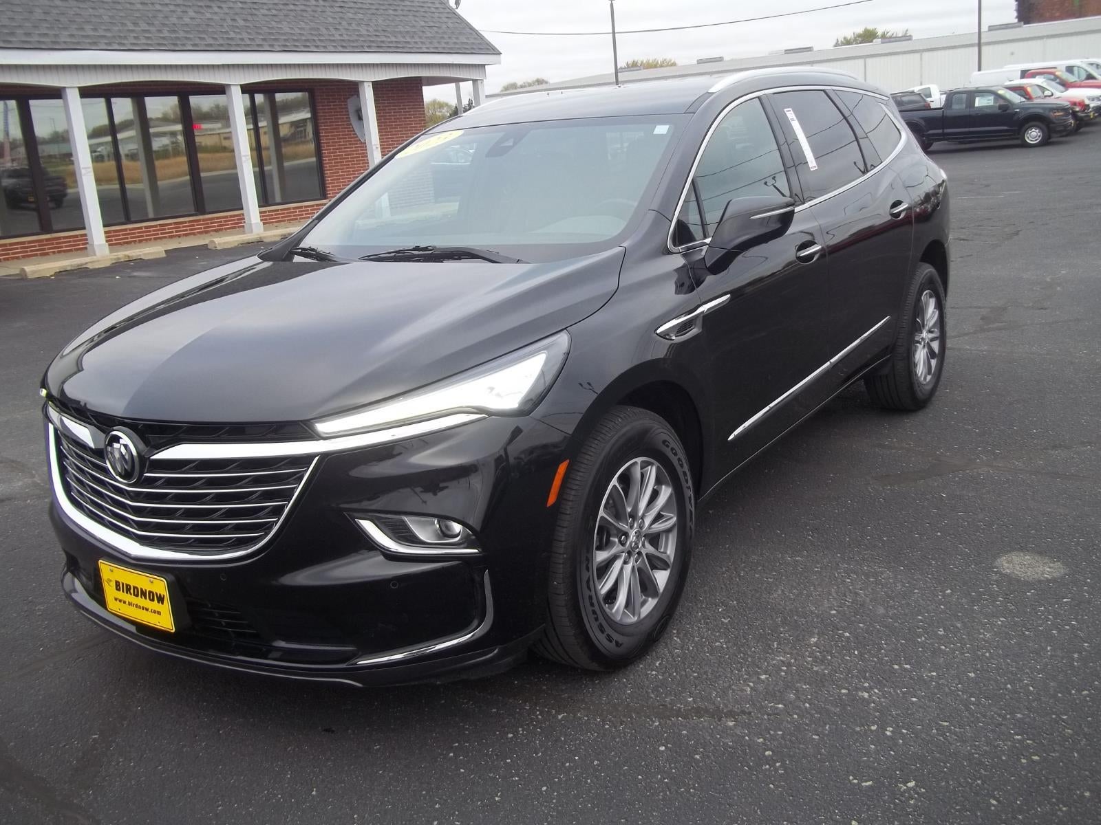 2023 Buick Enclave Essence