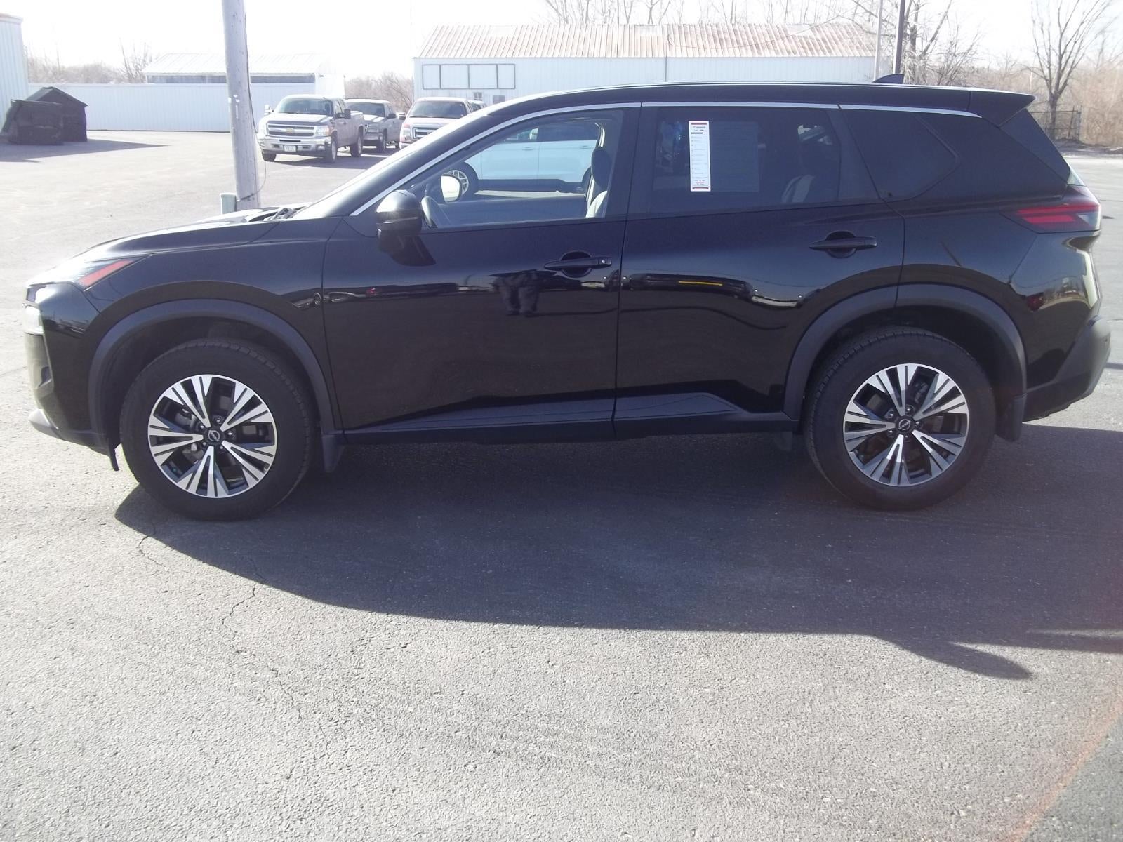 2022 Nissan Rogue SV