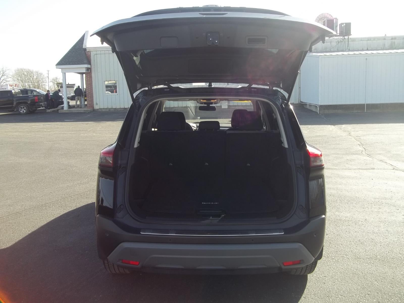 2022 Nissan Rogue SV