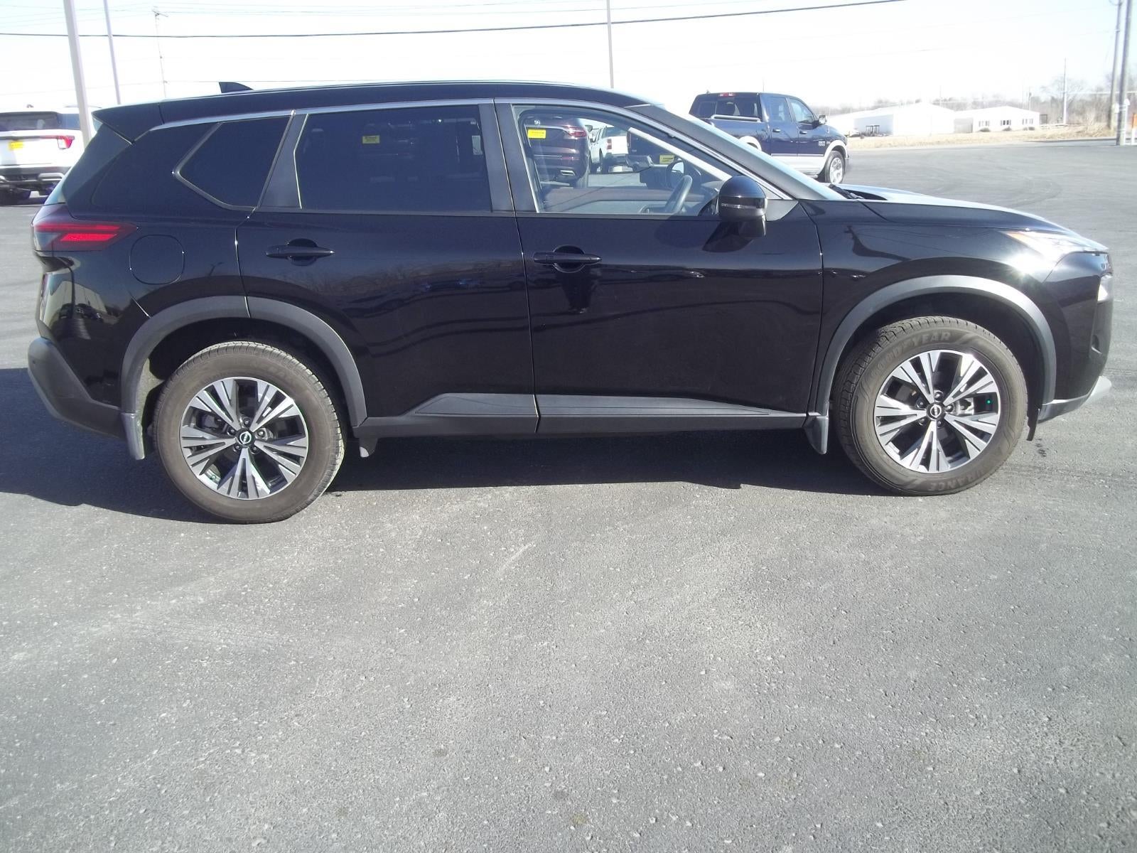 2022 Nissan Rogue SV